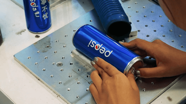 30w Fiber Laser Marking Text on Canes