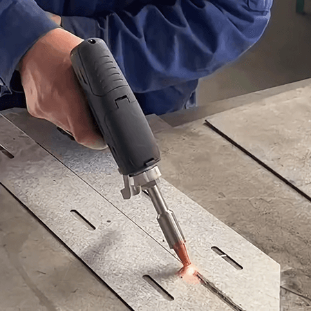 Operating A Handheld Laser Welding Machine