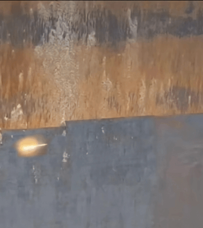 Laser cleaning rust from metal surface