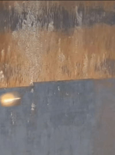 Laser cleaning rust from metal surface