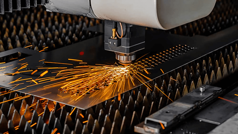 Fiber laser used in building decoration, cutting metal