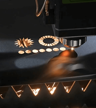 Laser cutting machine carbon steel cutting application