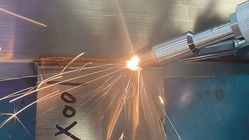https://kirinlaser.com/wp-content/uploads/2025/04/the-difference-between-laser-welding-and-mig-welding.png
